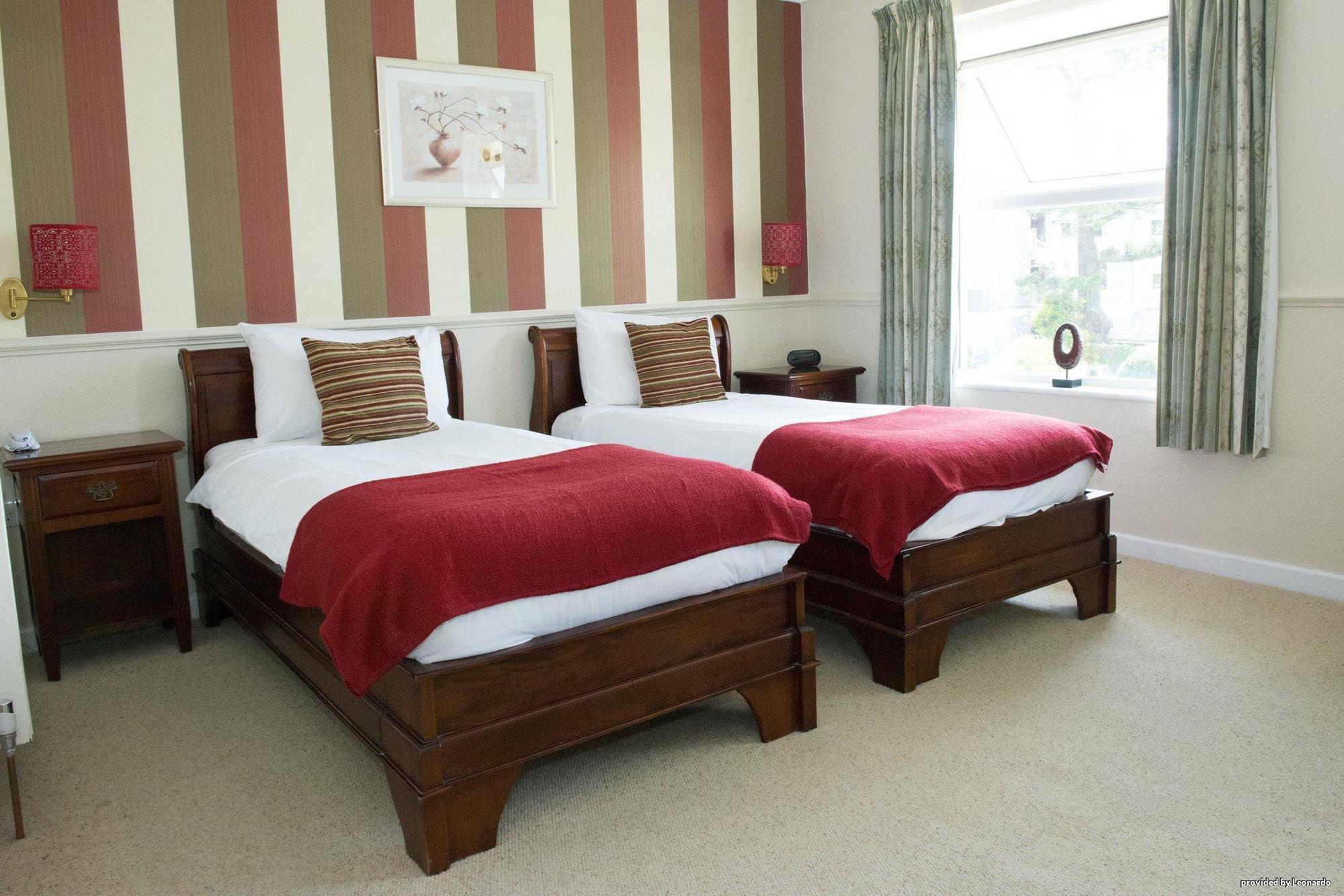 Cliff Head Hotel Carlyon Bay Exterior photo