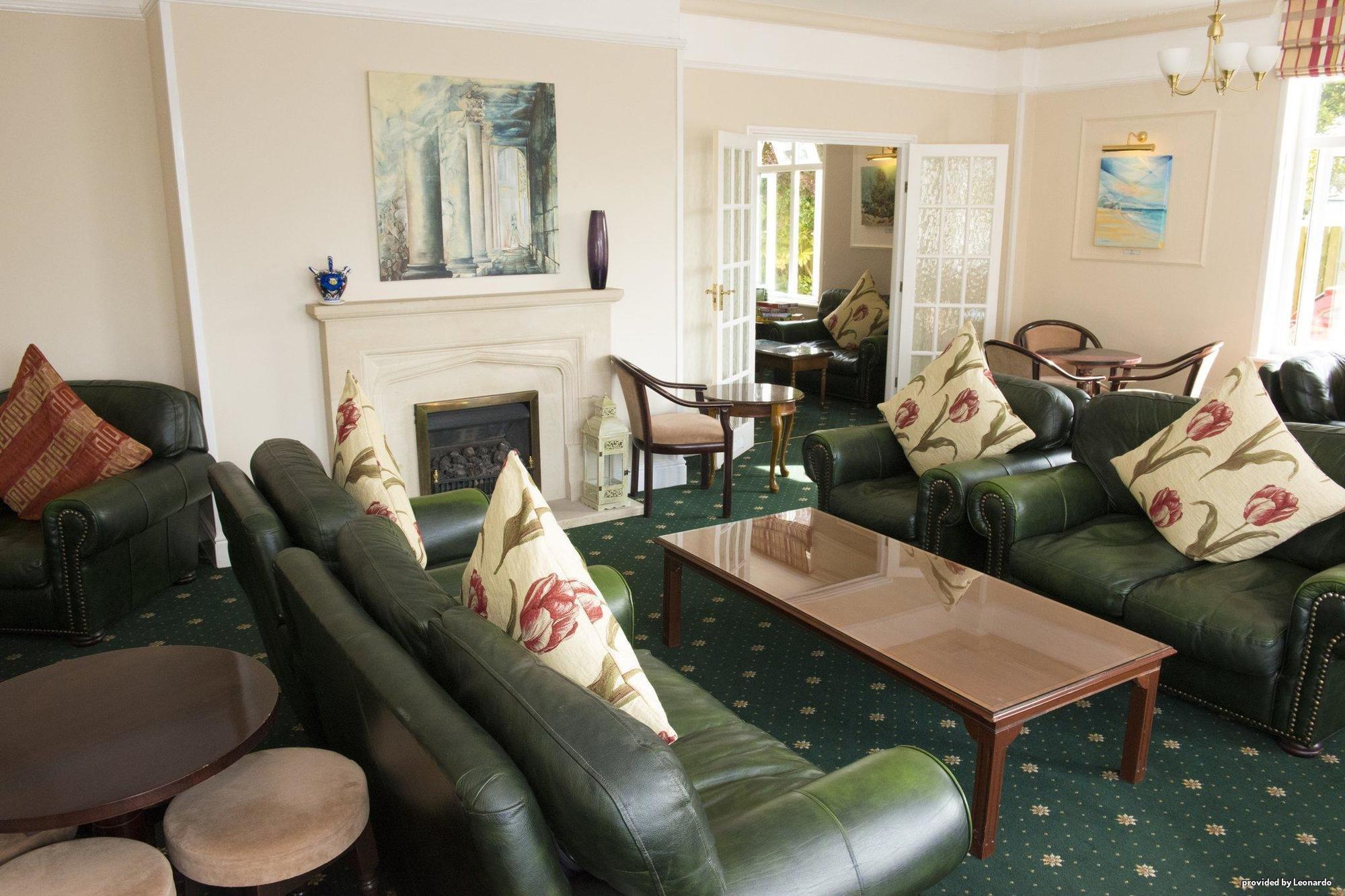 Cliff Head Hotel Carlyon Bay Exterior photo
